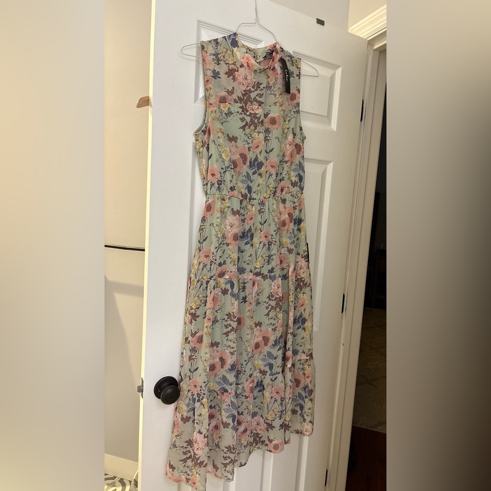Lulus - S - Sage Floral Print Midi Dress